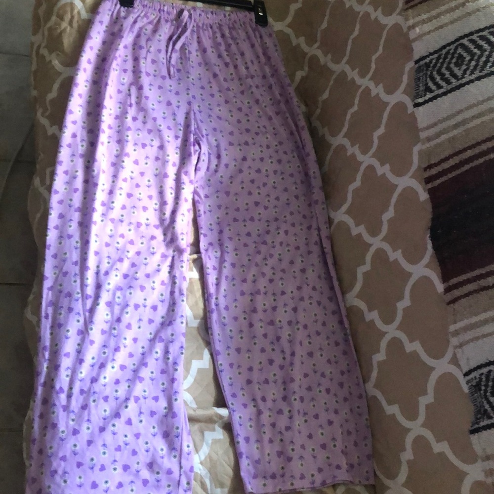 Expressions pajama capris. Wide leg. Very good condition. Worn twice. S/M